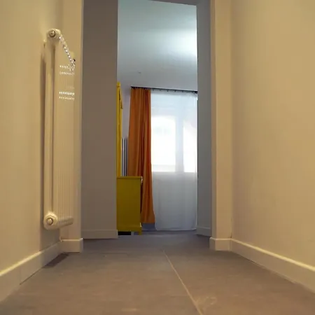 Casavesella Apartment *